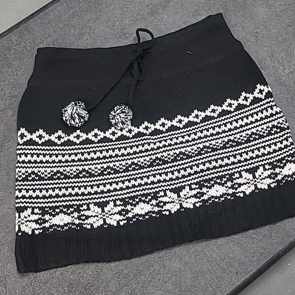 🌷🌷BOGO FREE🌷🌷Tribal Striped Knit Skirt in Black White Short Mini sz S M L